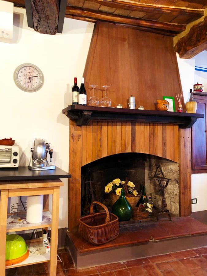 דירות Civitella Del Lago Le Casette Di Civitella- La Casa Di Rolando E Gina מראה חיצוני תמונה
